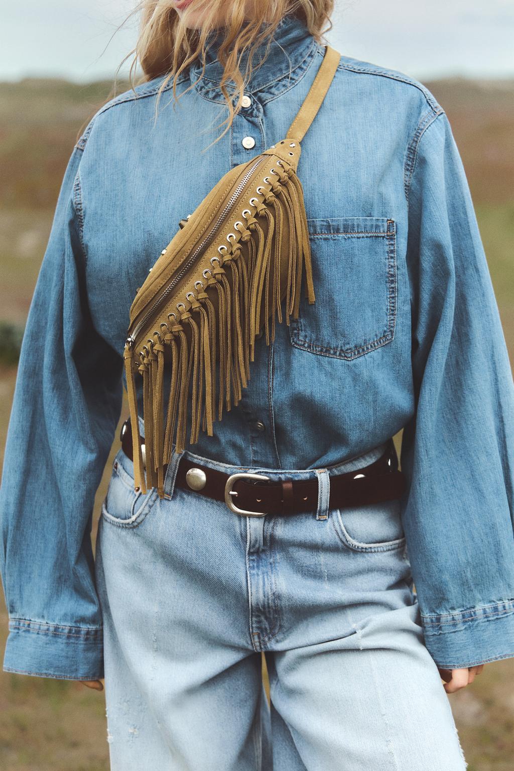 

Разрезная замшевая сумка на ремне с бахромой ZARA, цвет Dark tan