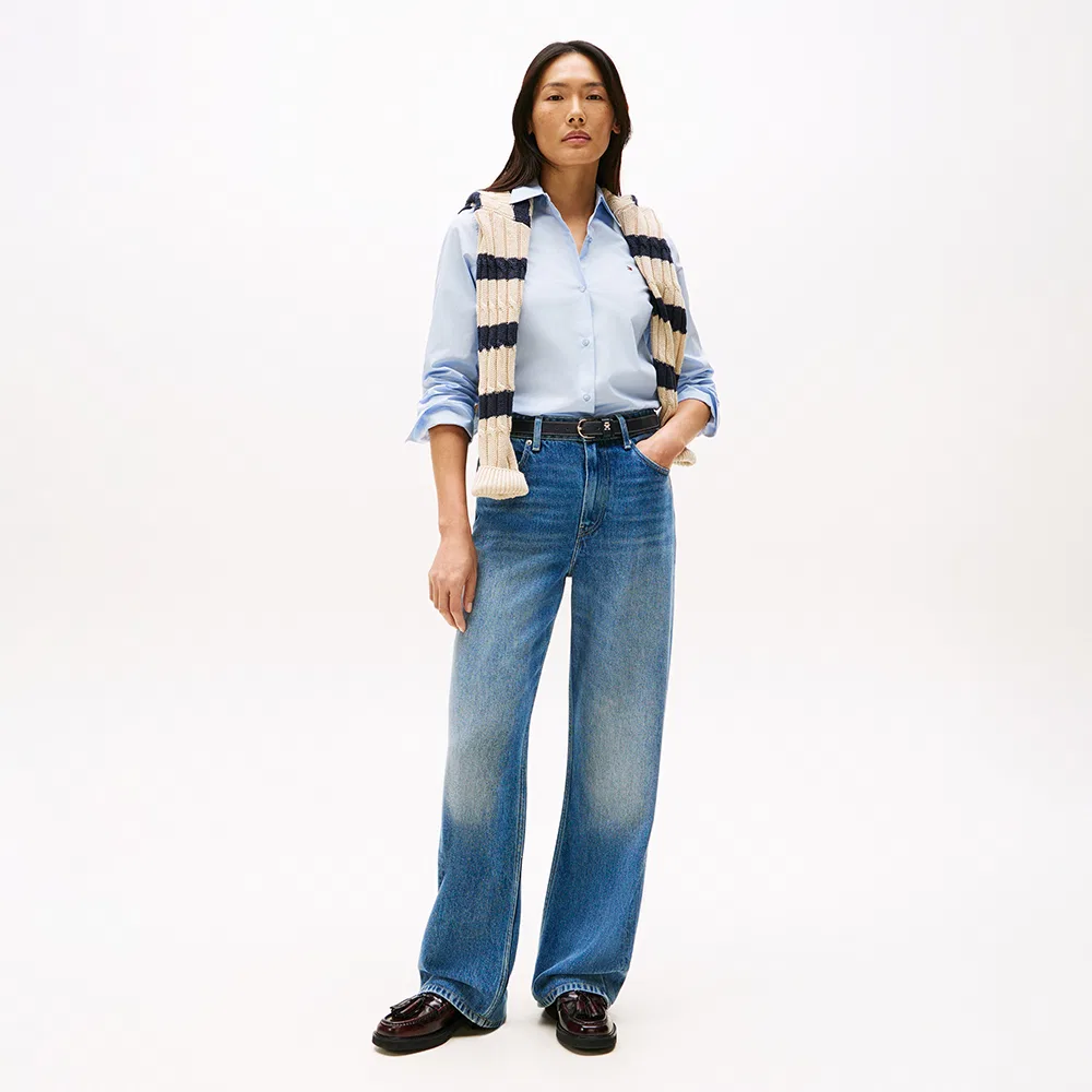 Женская базовая поплиновая рубашка небесно-голубая от Tommy Hilfiger Women — фото 2