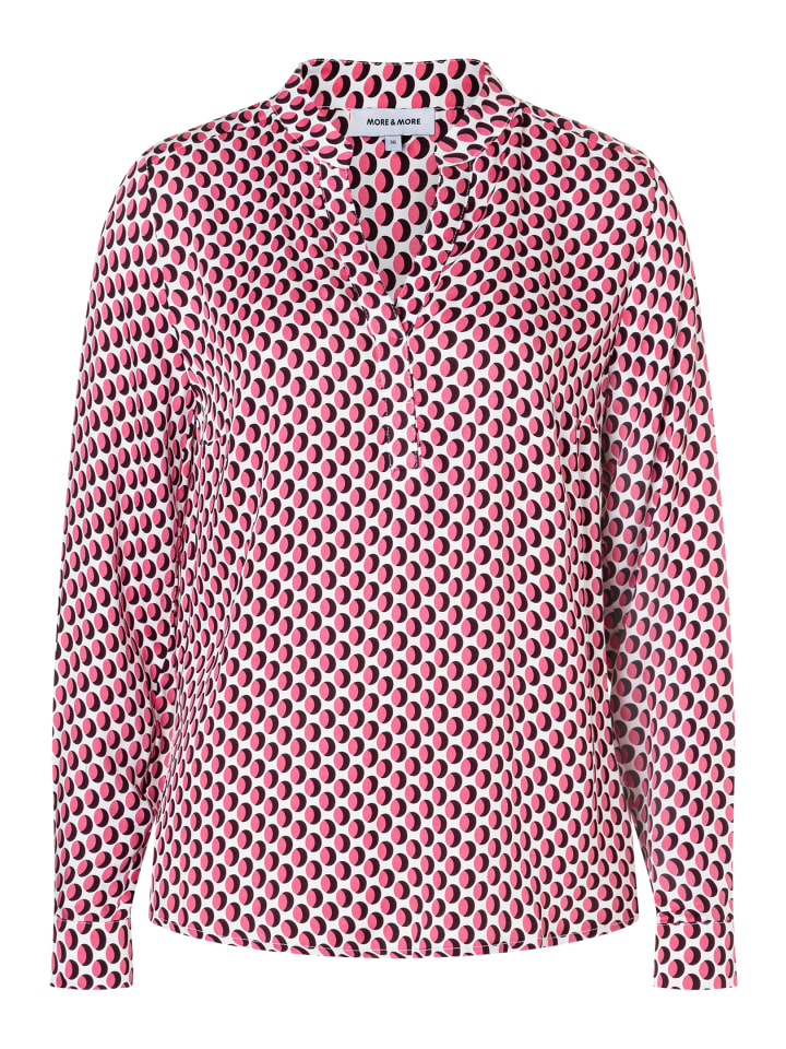 

Свободная блузка с длинными рукавами, с трехцветным принтом ягод и роз. More & More