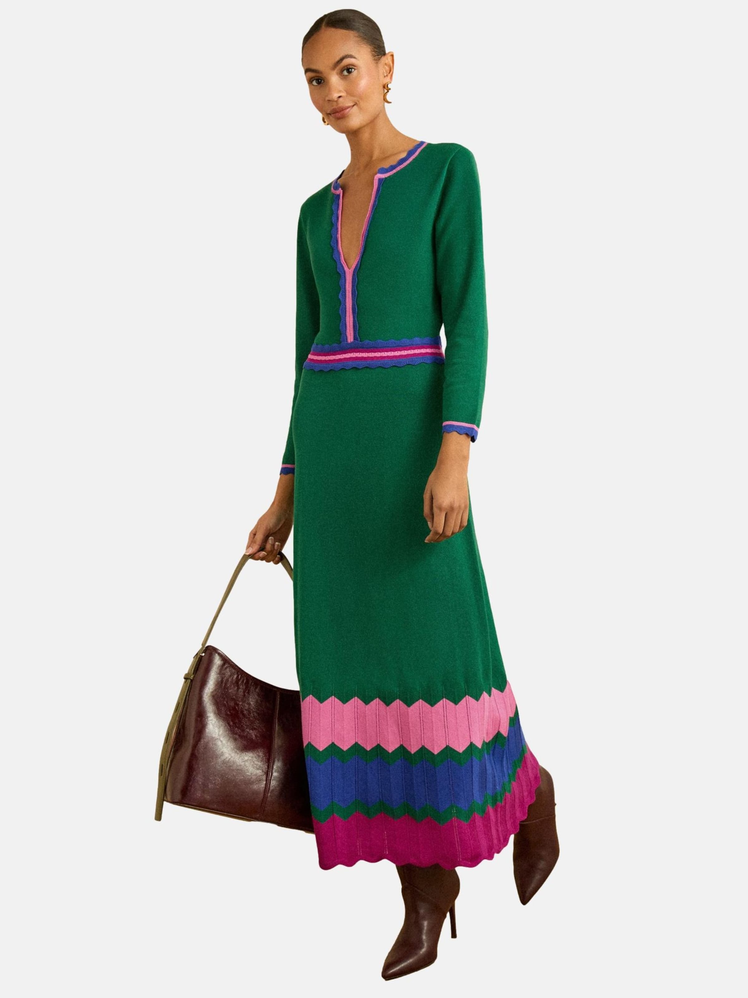 

Love & roses Вязаное платье в зеленом цвете