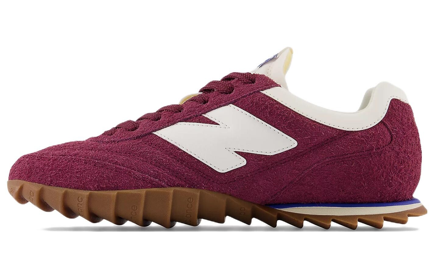 

Кроссовки New Balance RC30 Burgundy