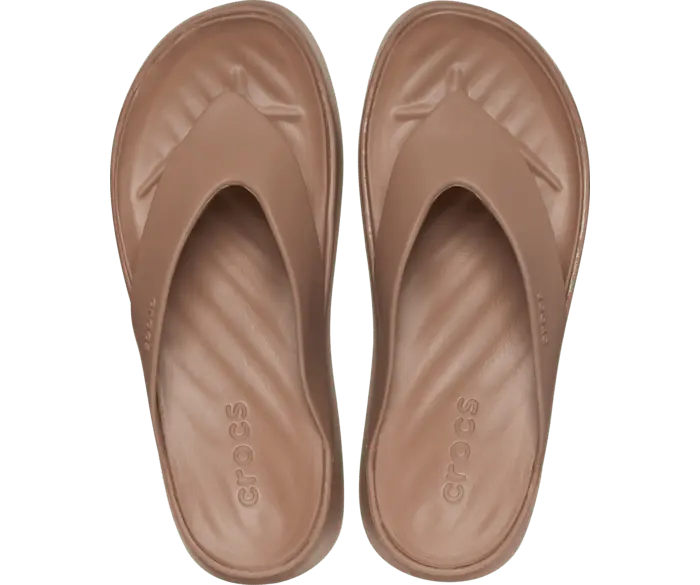 Шлепанцы на платформе Getaway Crocs женские, цвет Latte — фото 3