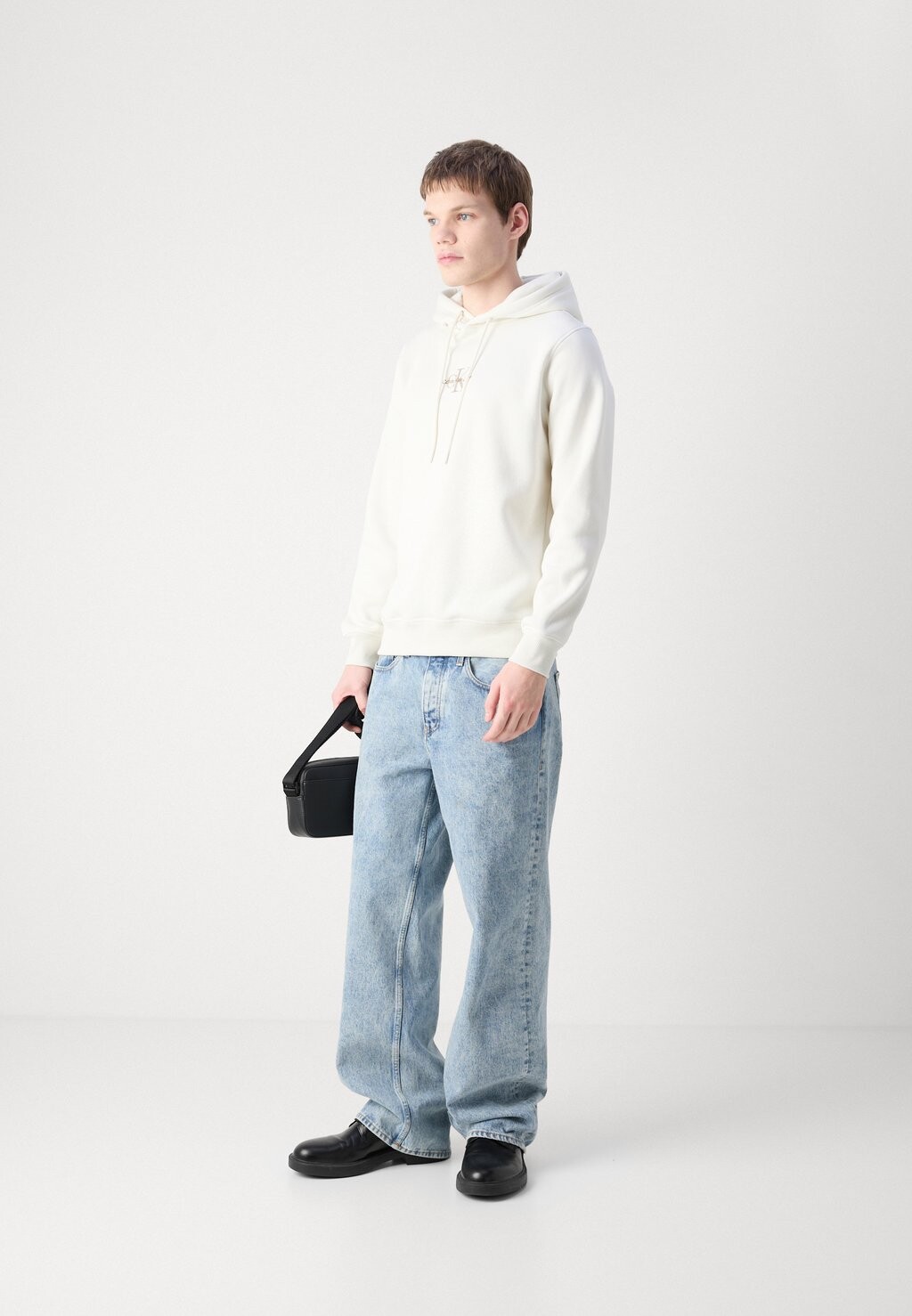 

Толстовка с капюшоном MONOLOGO HOODIE Calvin Klein Jeans, молочный