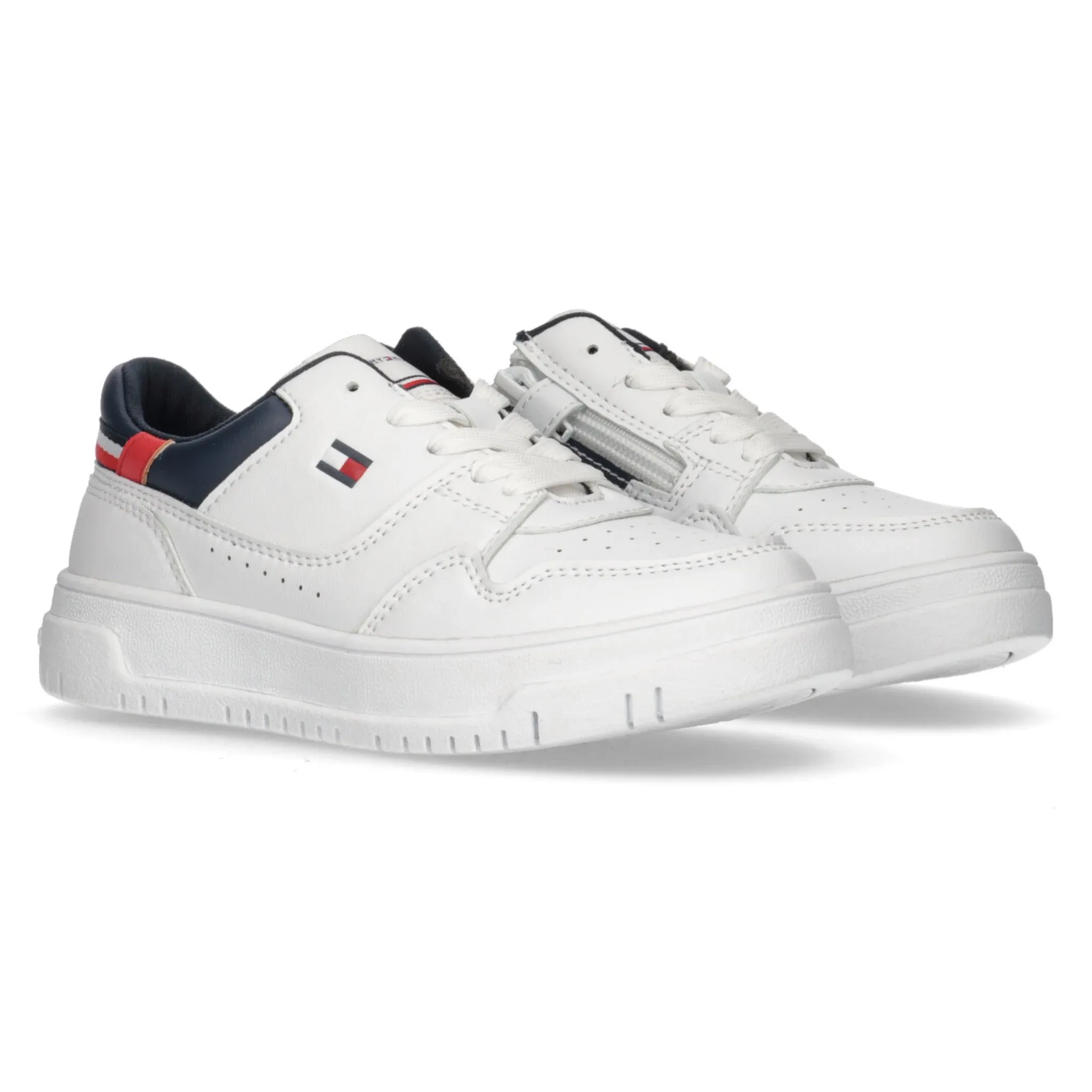 

Кроссовки Tommy Hilfiger «LOW CUT LACE-UP SNEAKER», на хлопковой подкладке, повседневная обувь, полуботинки, туфли на шнуровке, белый