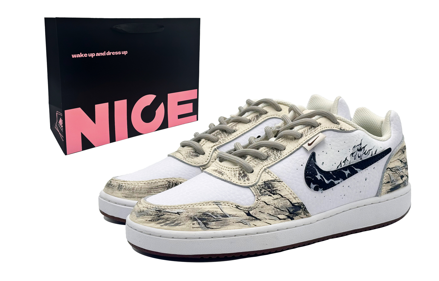 

Nike EBERNON Shopping Bag, Black Gold Flame Abrasion Resistant Low top Skateboard Shoes Men's Beige Yellow