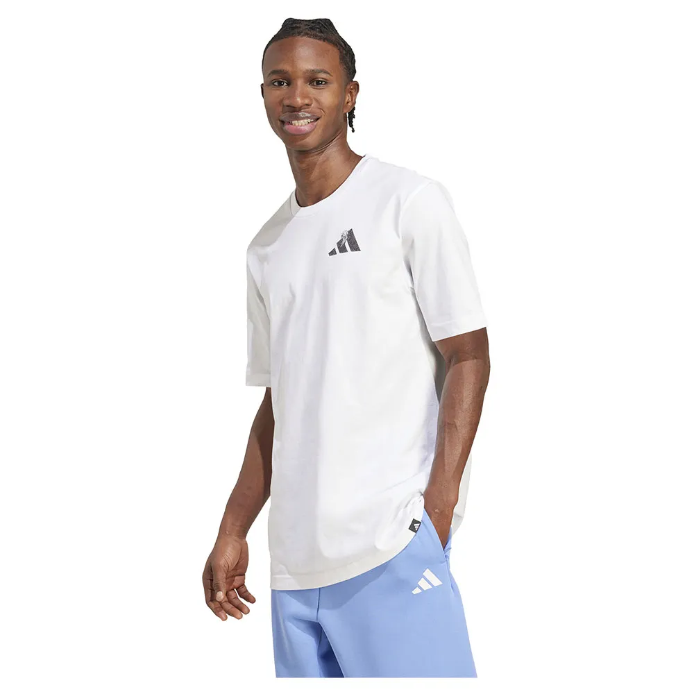 

Футболка с коротким рукавом adidas Yay Sports Verbiage Graphic, белый