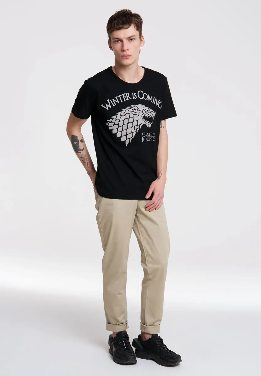 

Футболка Logoshirt "Игра престолов. Зима близко" с принтом лютоволка, черный