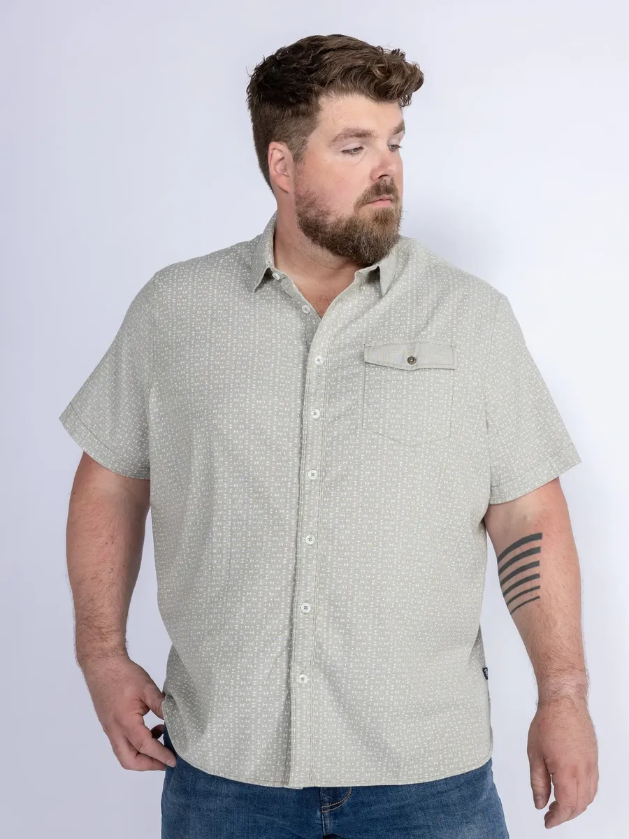 

Рубашка с короткими рукавами Petrol Industries "Men Shirt Short Sleeve AOP", зеленый