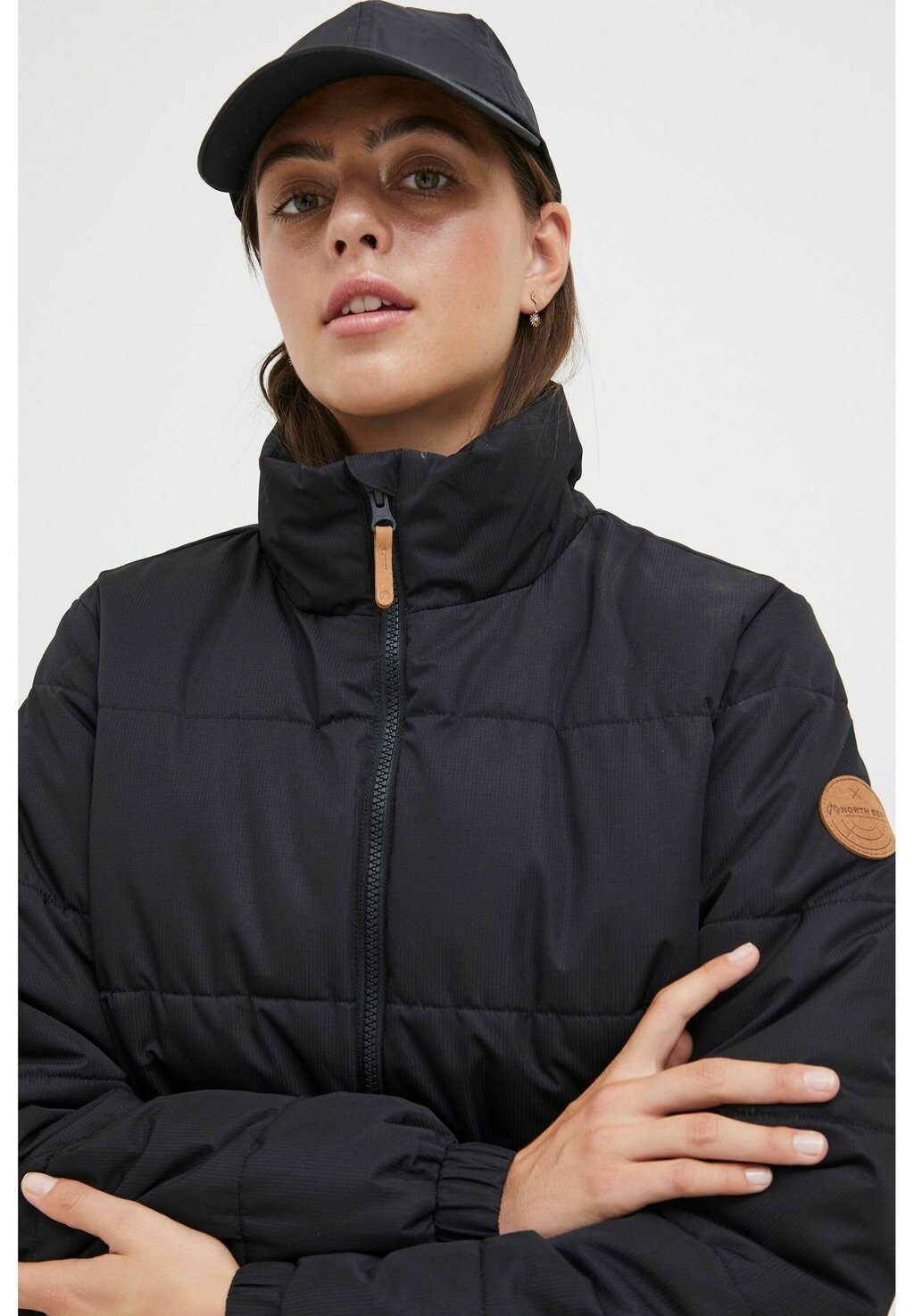 

Зимняя куртка NORTH BEND NBTOWNY W W-PRO 10.000 WITH WATERPROOF COATING North Bend, черный