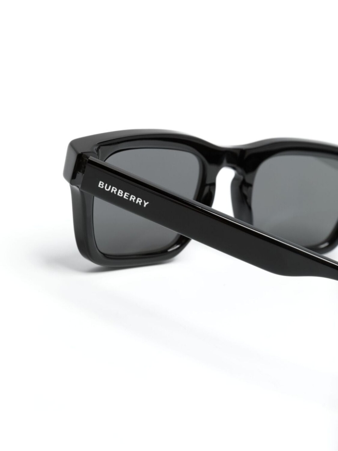 B4403 Солнцезащитные очки в квадратной оправе Burberry Eyewear, черные — фото 3