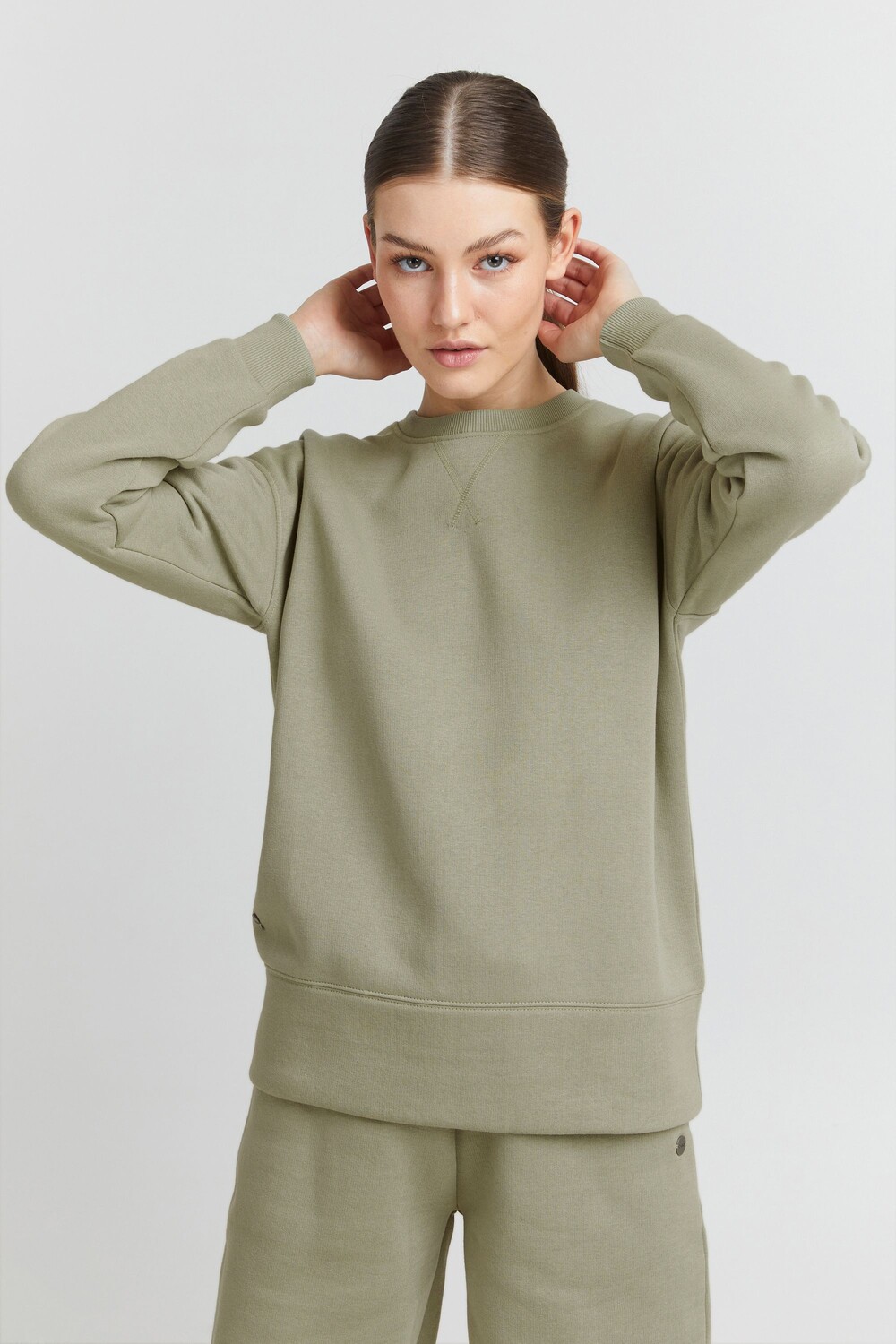 

Толстовка Oxmo Sweater Holma, зеленый