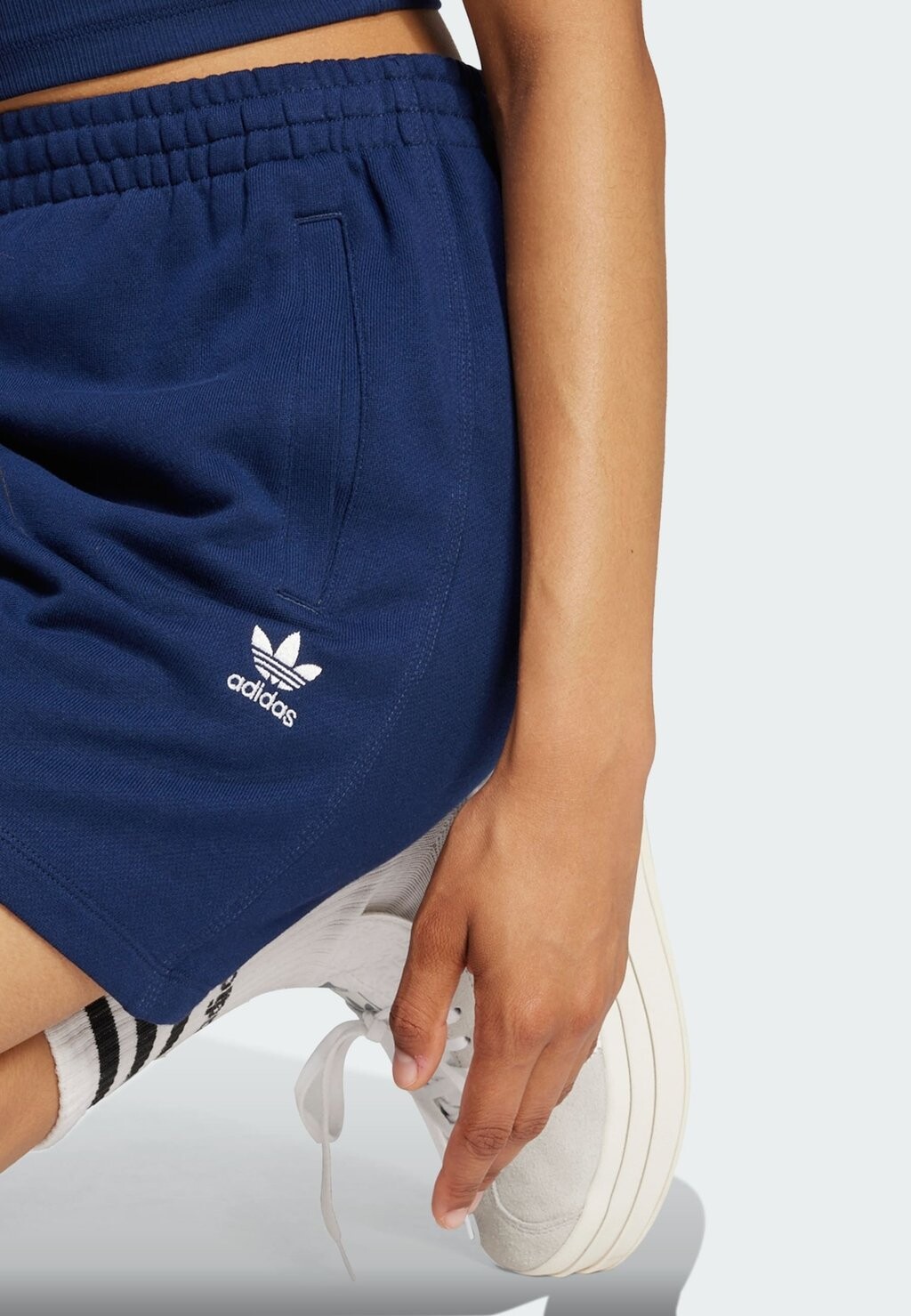 

Спортивные брюки ESSENTIALS adidas Originals, синий