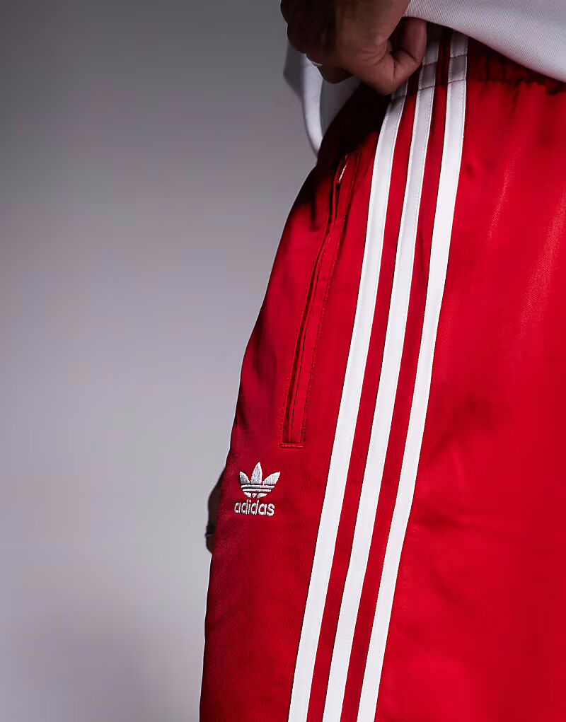 Шорты Adidas Originals Firebird красного цвета — фото 3