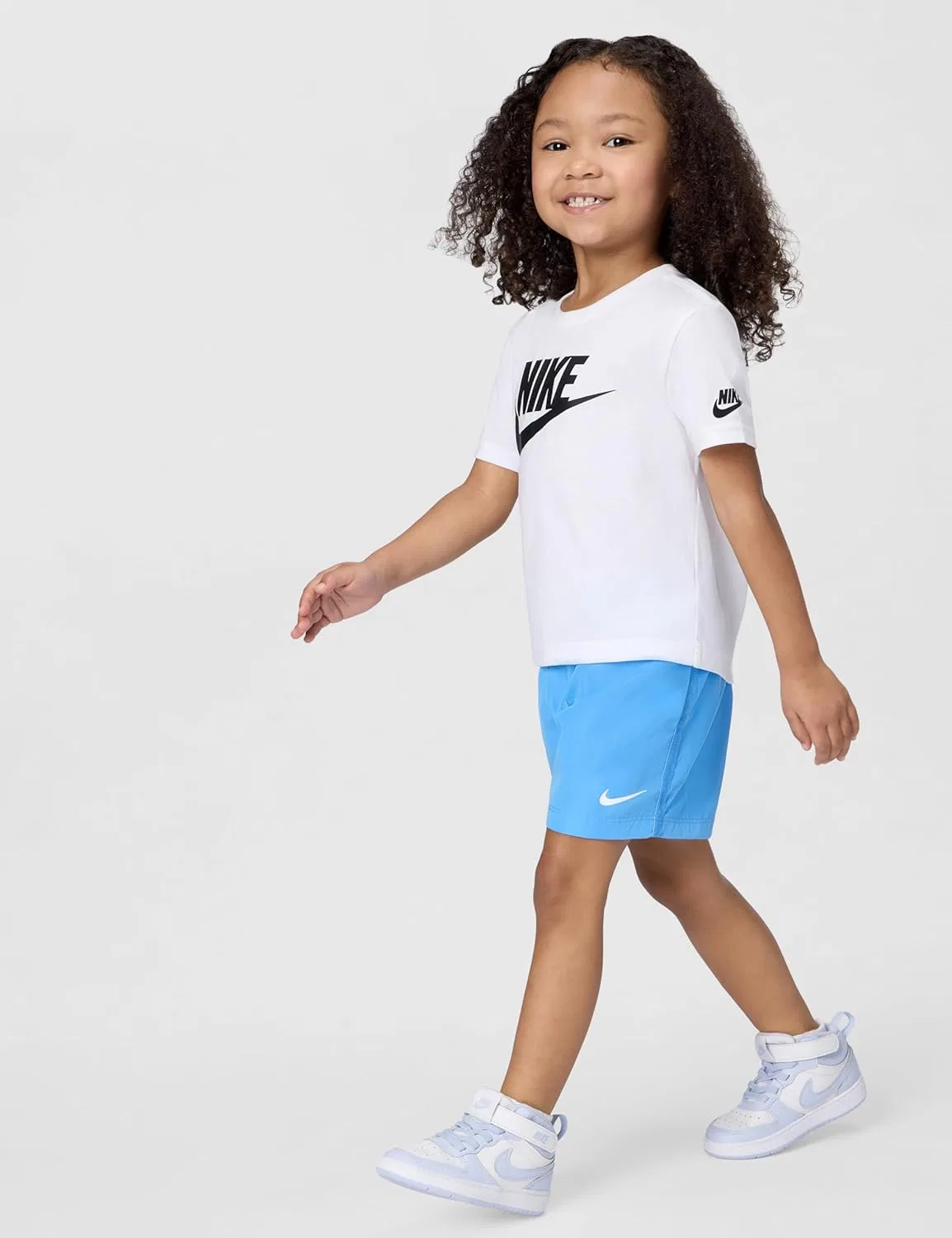 Футболка детская Nike Sportswear Club, белый — фото 2