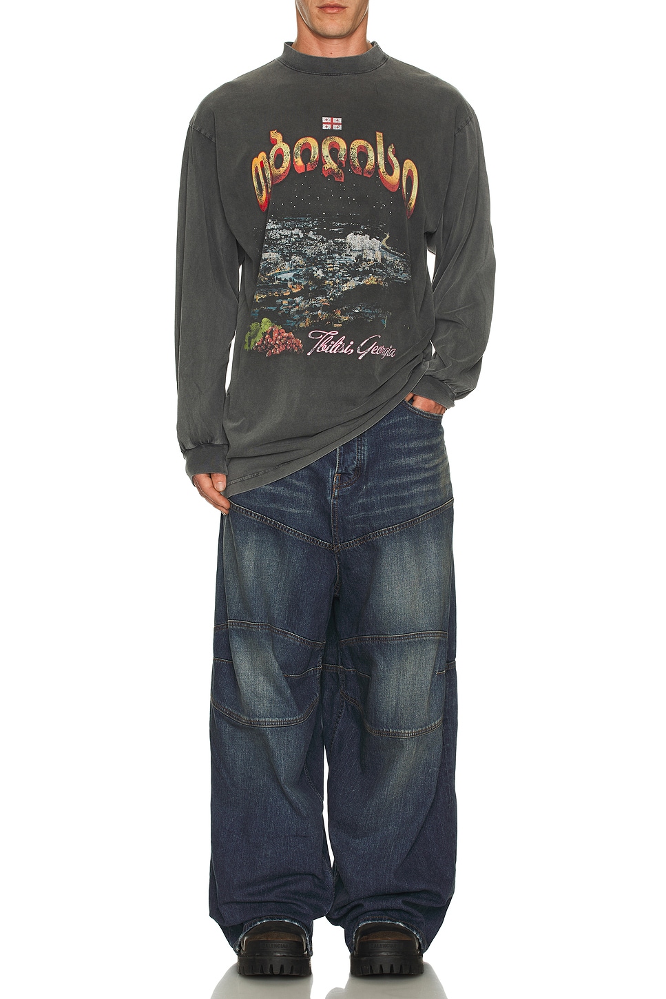 

Футболка с длинным рукавом Large Balenciaga, Super Faded Washed Black