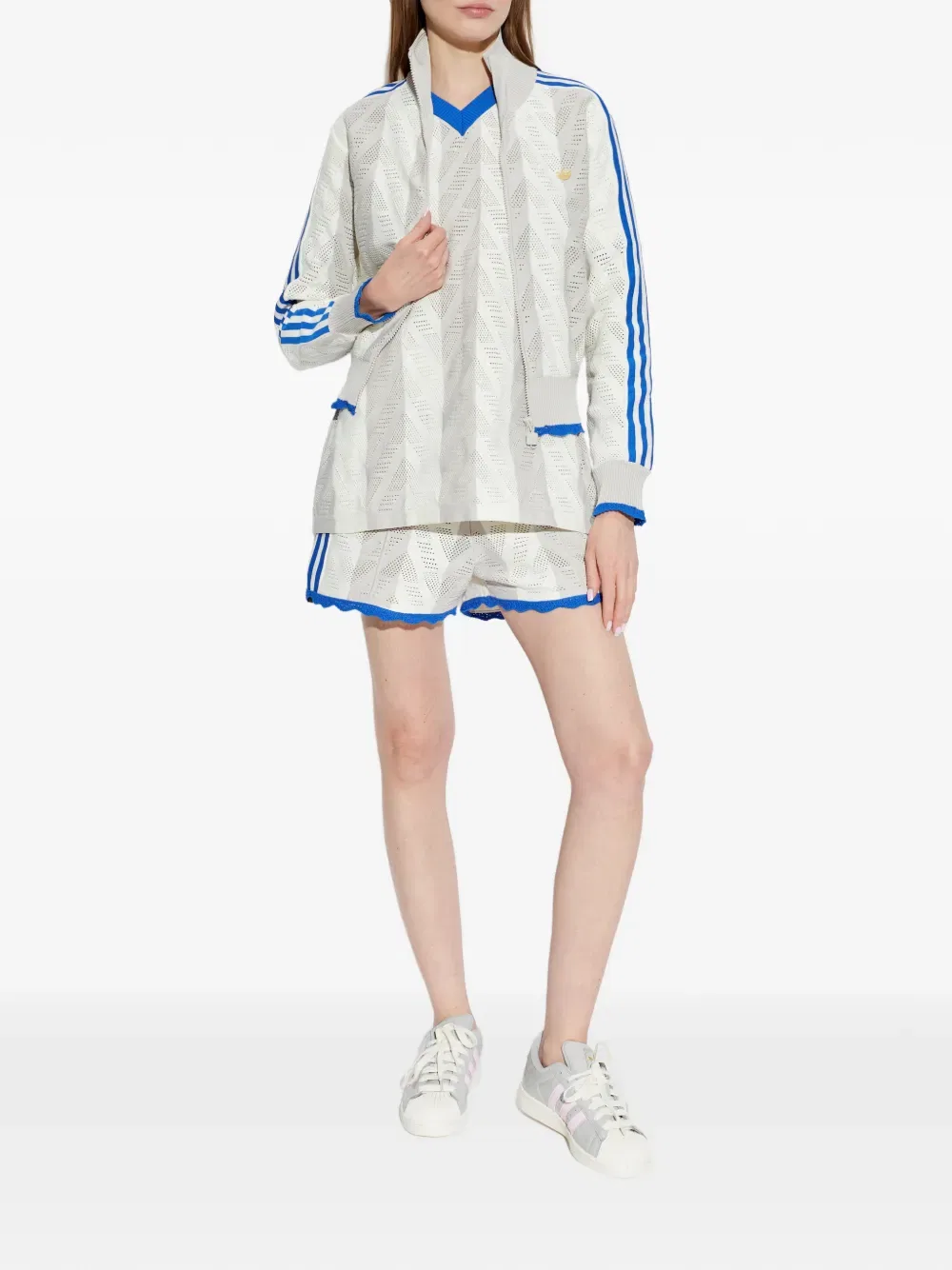 Полосатая толстовка открытой вязки Adidas, серый — фото 2