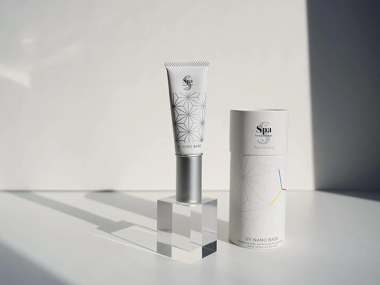 Солнцезащитное средство UV Base SPF 50 PA+++ Spa Treatment 30 г Ｓ Spa Treatment — фото 2