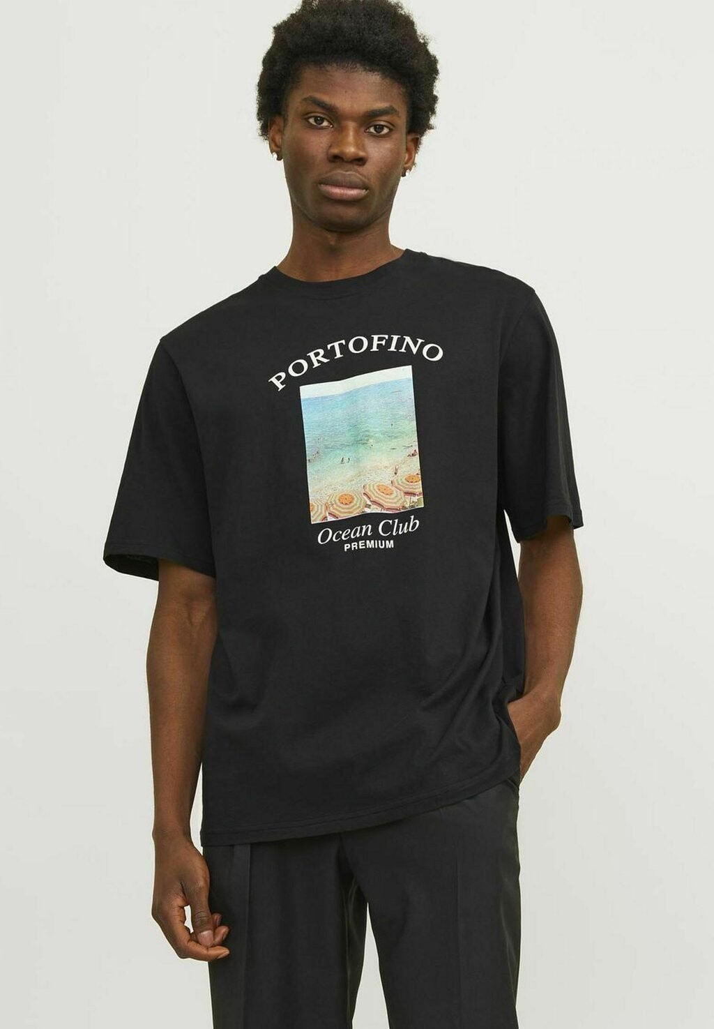 

Футболка с принтом RUNDHALS Jack & Jones, цвет black onyx