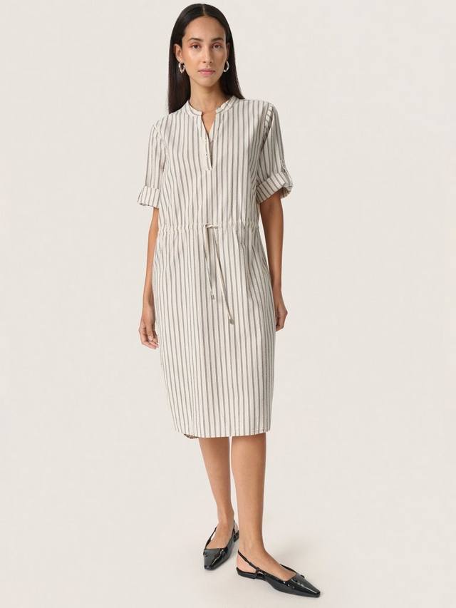 

Платье-рубашка Anvitte Zaya миди из хлопка в полоску Soaked In Luxury, Beige/Black