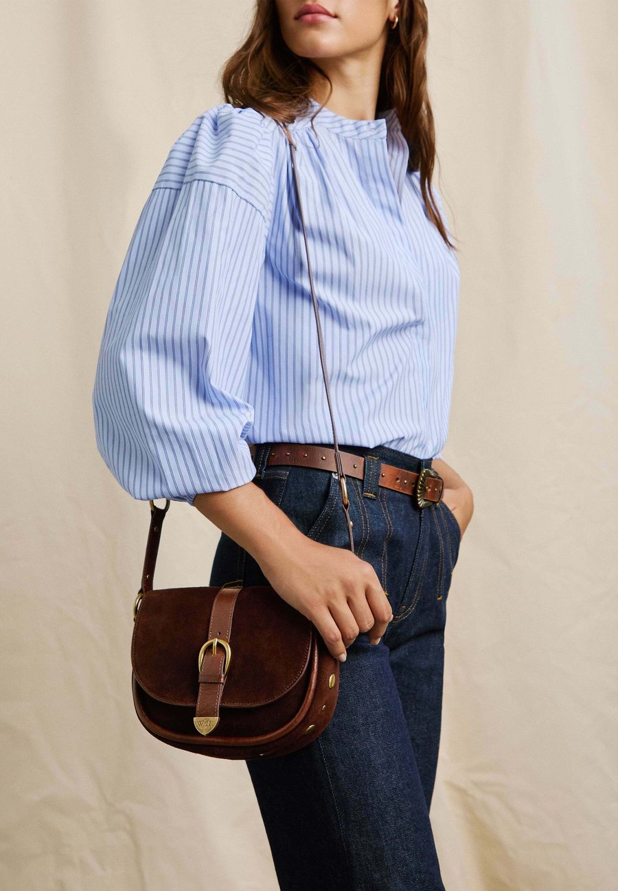 

Сумка кросс-боди Pepe Jeans W11 CRISHA SOHO, Brown