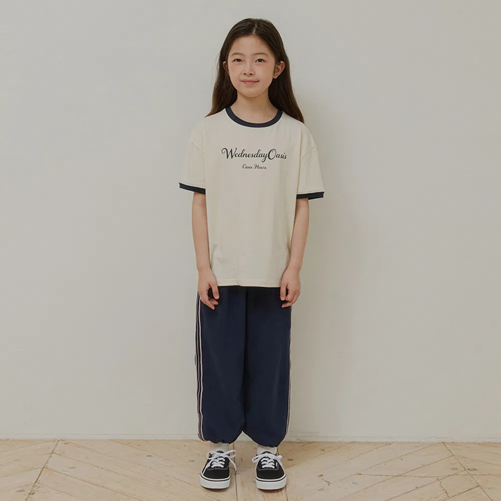 Детская футболка Oasis Logo Ringer кремового цвета от Wednesdayoasis Kids — фото 3