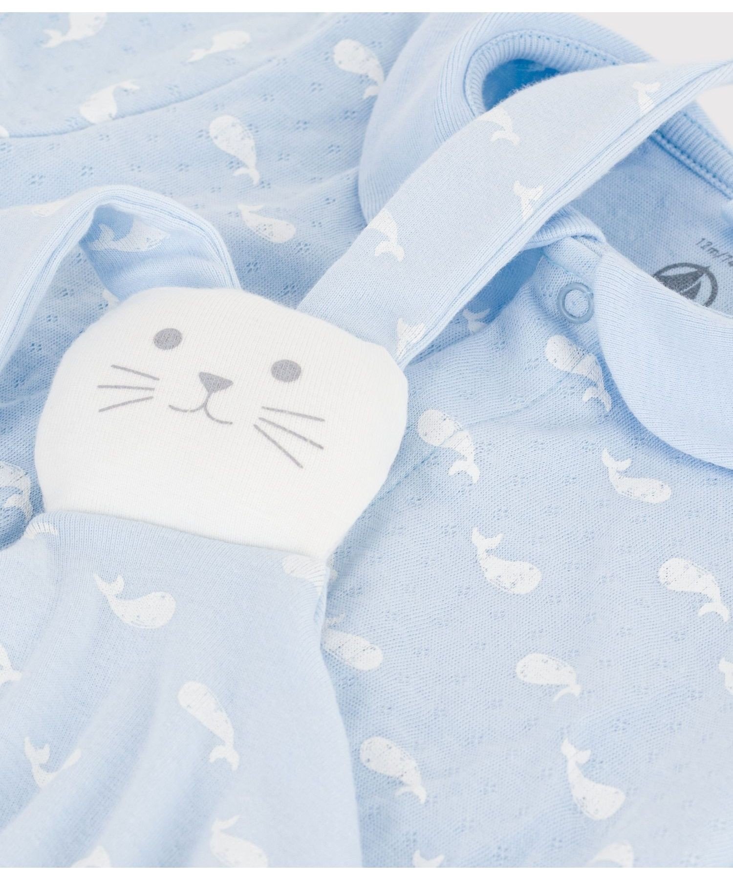 Комбинезон с китовым принтом и комплект Doudou (в упаковке) PETIT BATEAU, Light Blue/Off White — фото 3