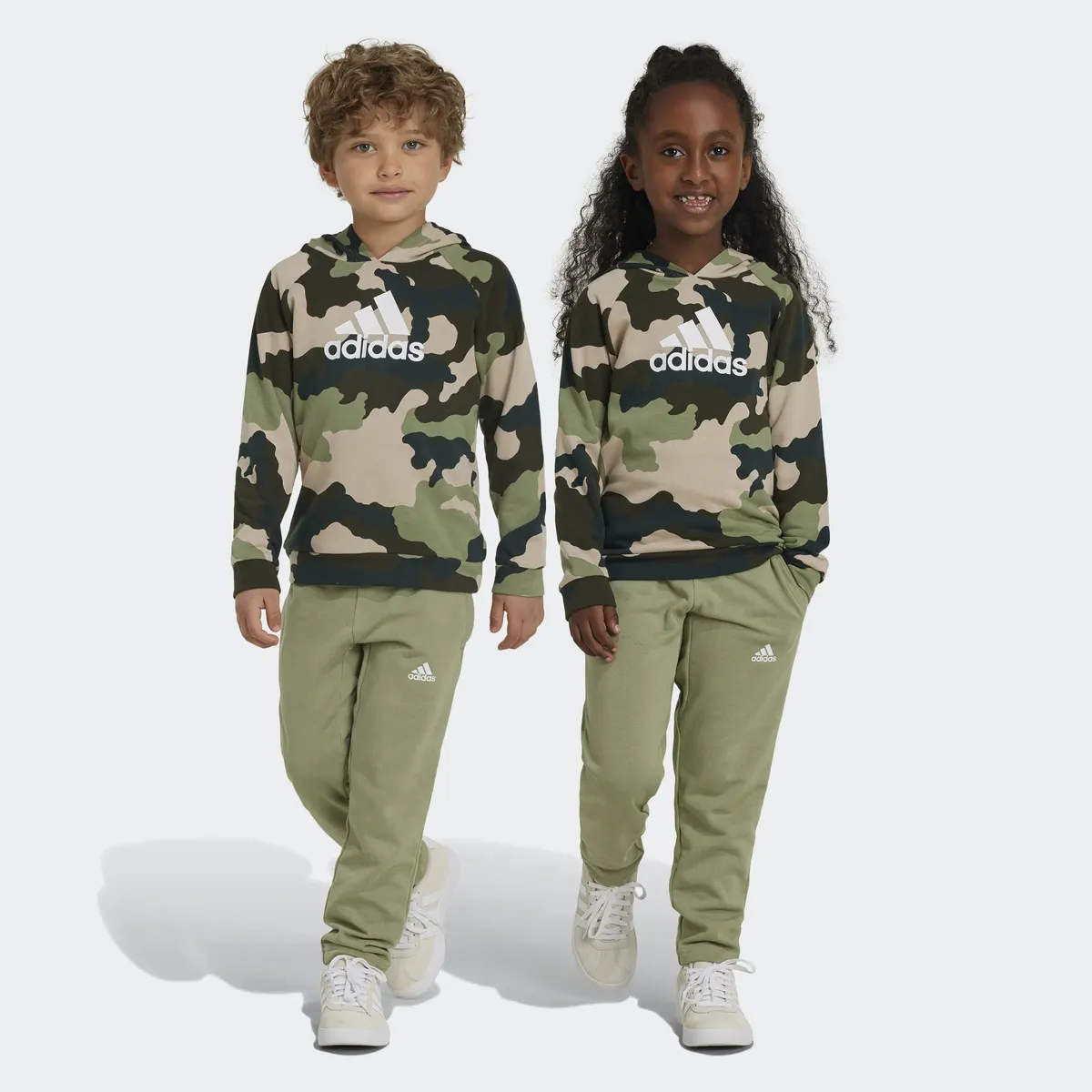

Спортивный костюм Adidas Sportswear "LK CAMO HD SET" (2 шт.), белый