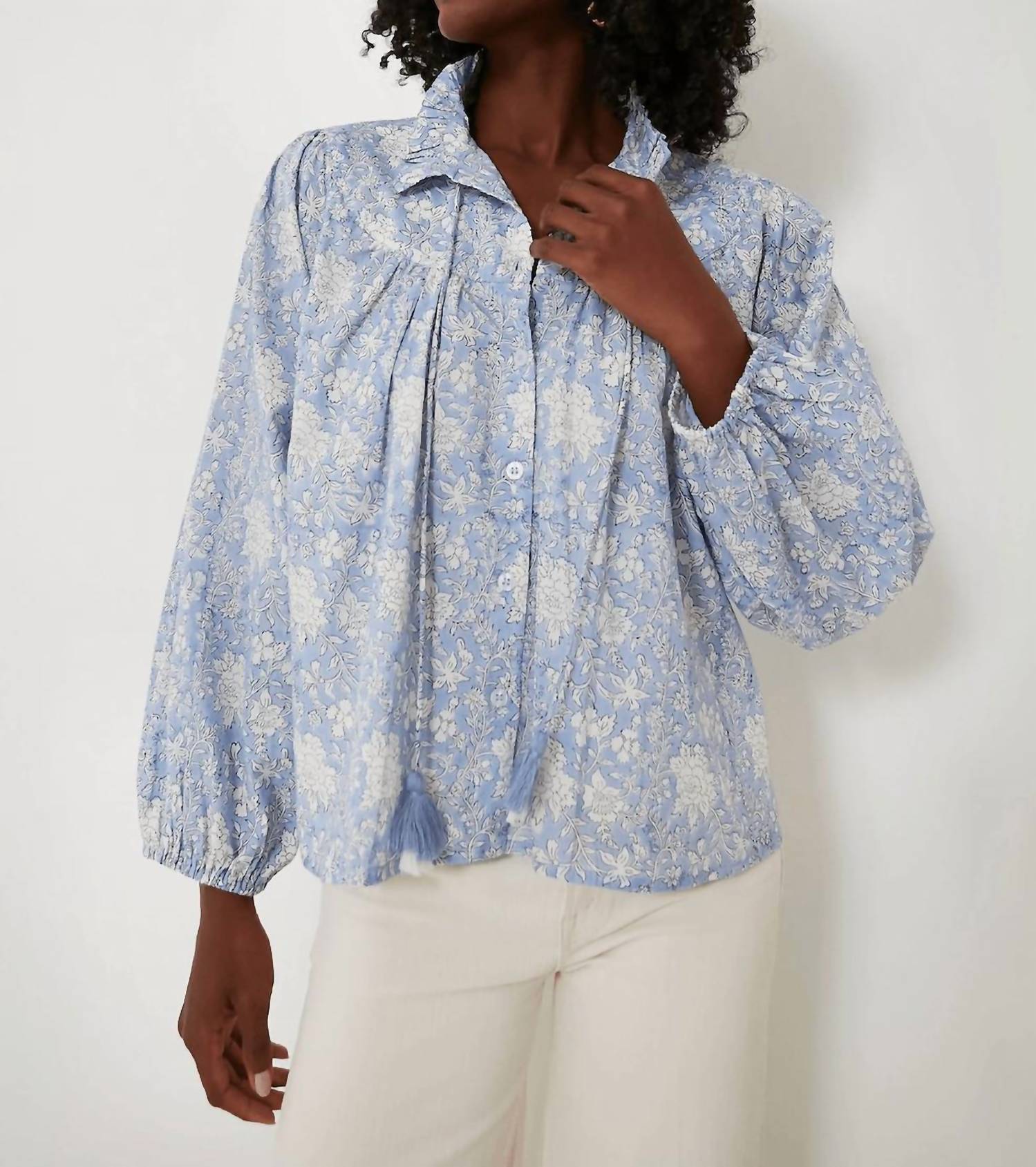 

Топ Georgia Slate светло-голубого цвета Marea