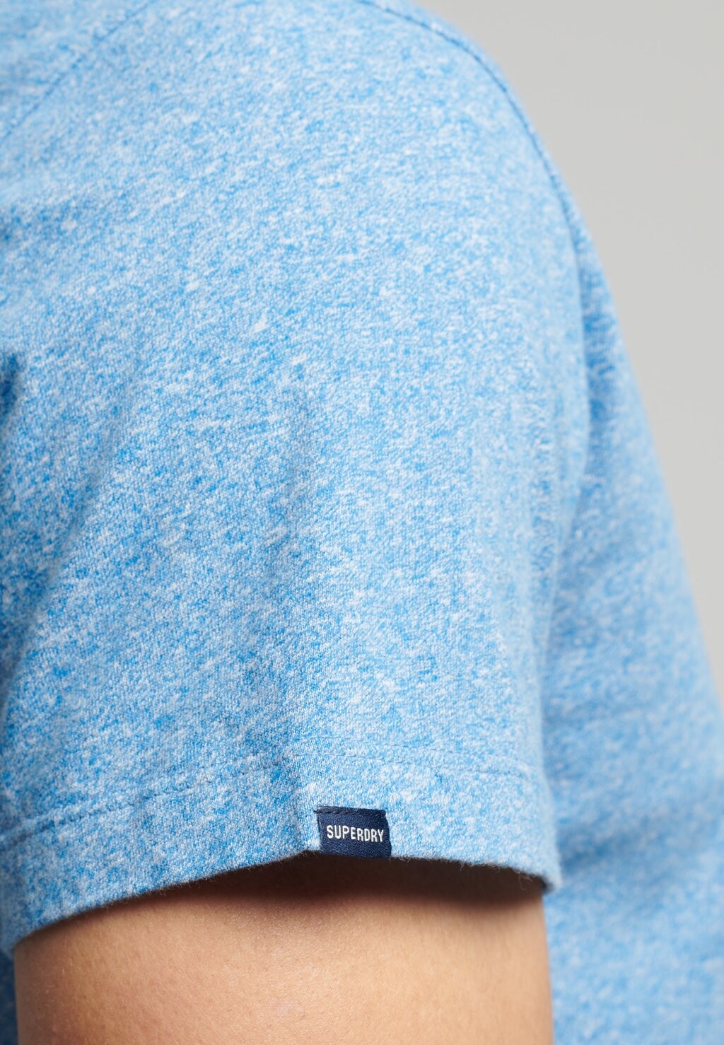 Футболка базовая VINTAGE LOGO EMB Superdry, цвет fresh blue grit — фото 4