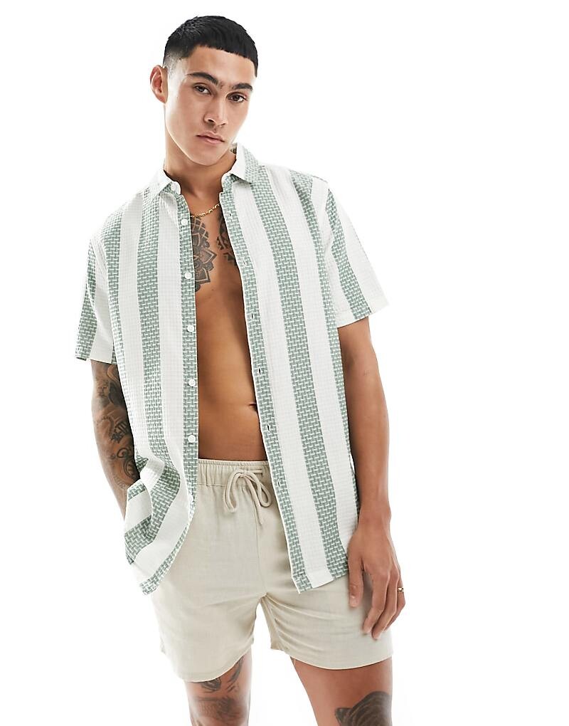 

Зеленая рубашка ASOS DESIGN – с вафельной структурой и волнистым узором в полоску