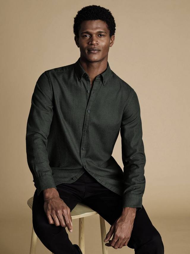 

Хлопковая рубашка с пуговицами и отложным воротником Regular Fit Charles Tyrwhitt