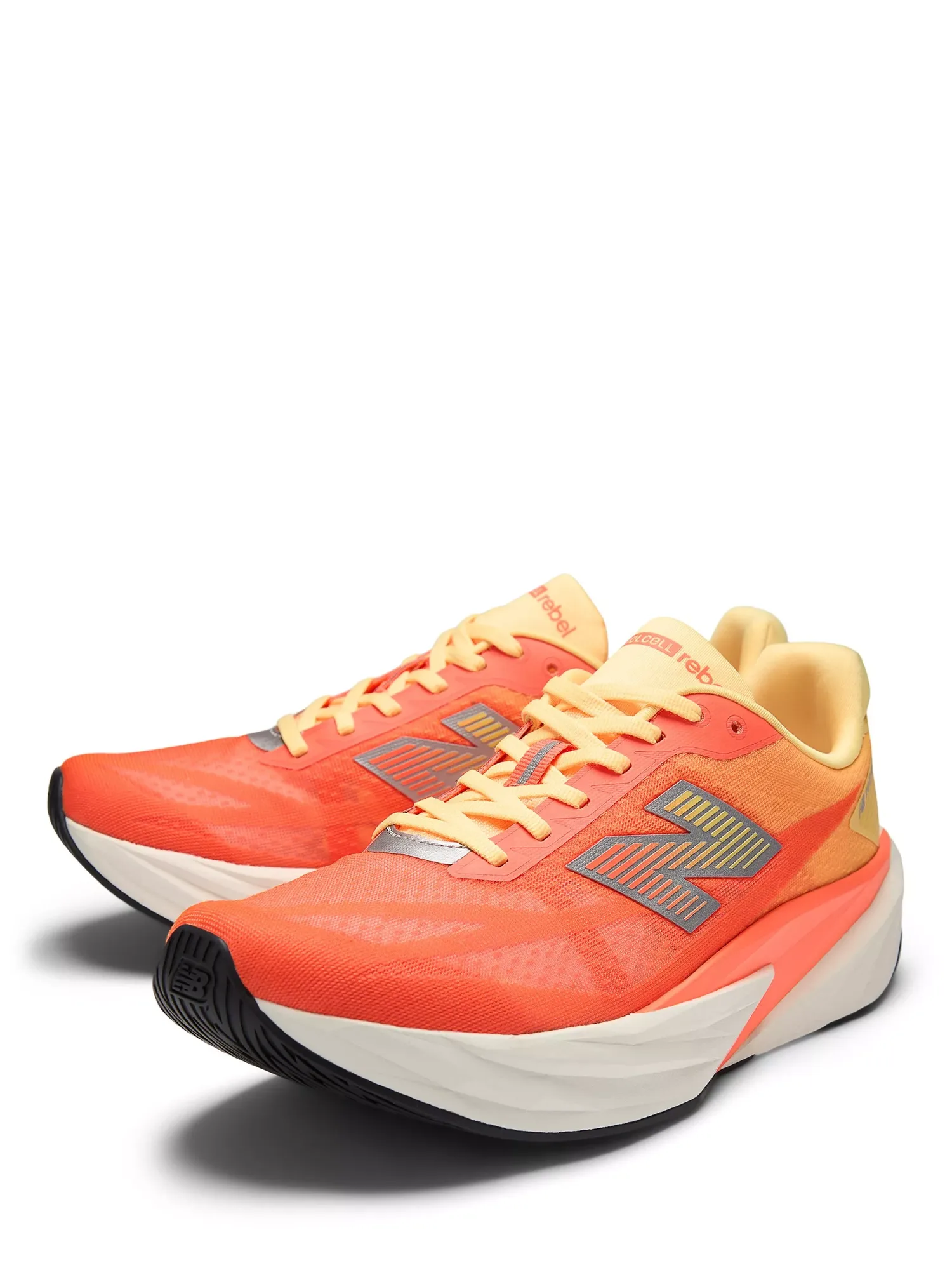 Мужские беговые кроссовки FuelCell Rebel v5, цвет Мандариновый New Balance — фото 2