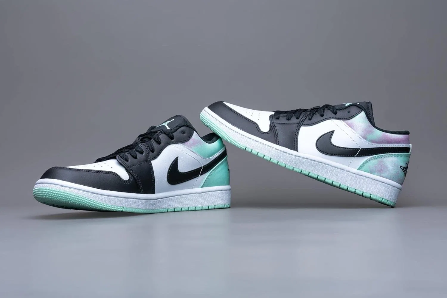 Кроссовки Air Jordan 1 Low Tie-Dye, артикул: DM1199-100, Black Rush Orange Fossil Stone — фото 3