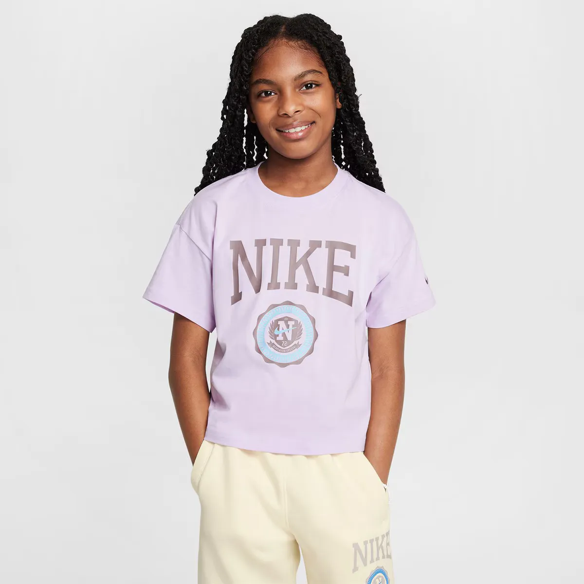 

Футболка для девочек с графическим принтом Nike Star, цвет Violeta