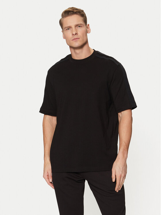 

Футболка обычного кроя XM000322 AF10361 UC001 Armani Exchange, черный