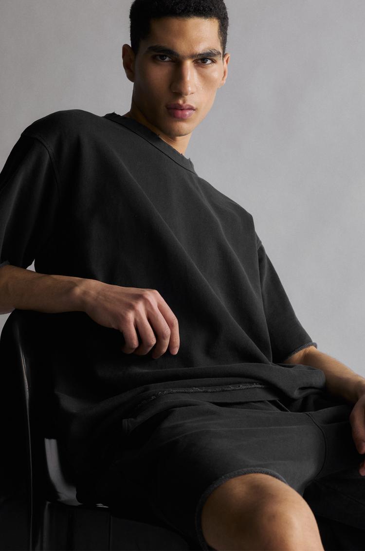 

Толстовка с коротким рукавом Pull And Bear, черный