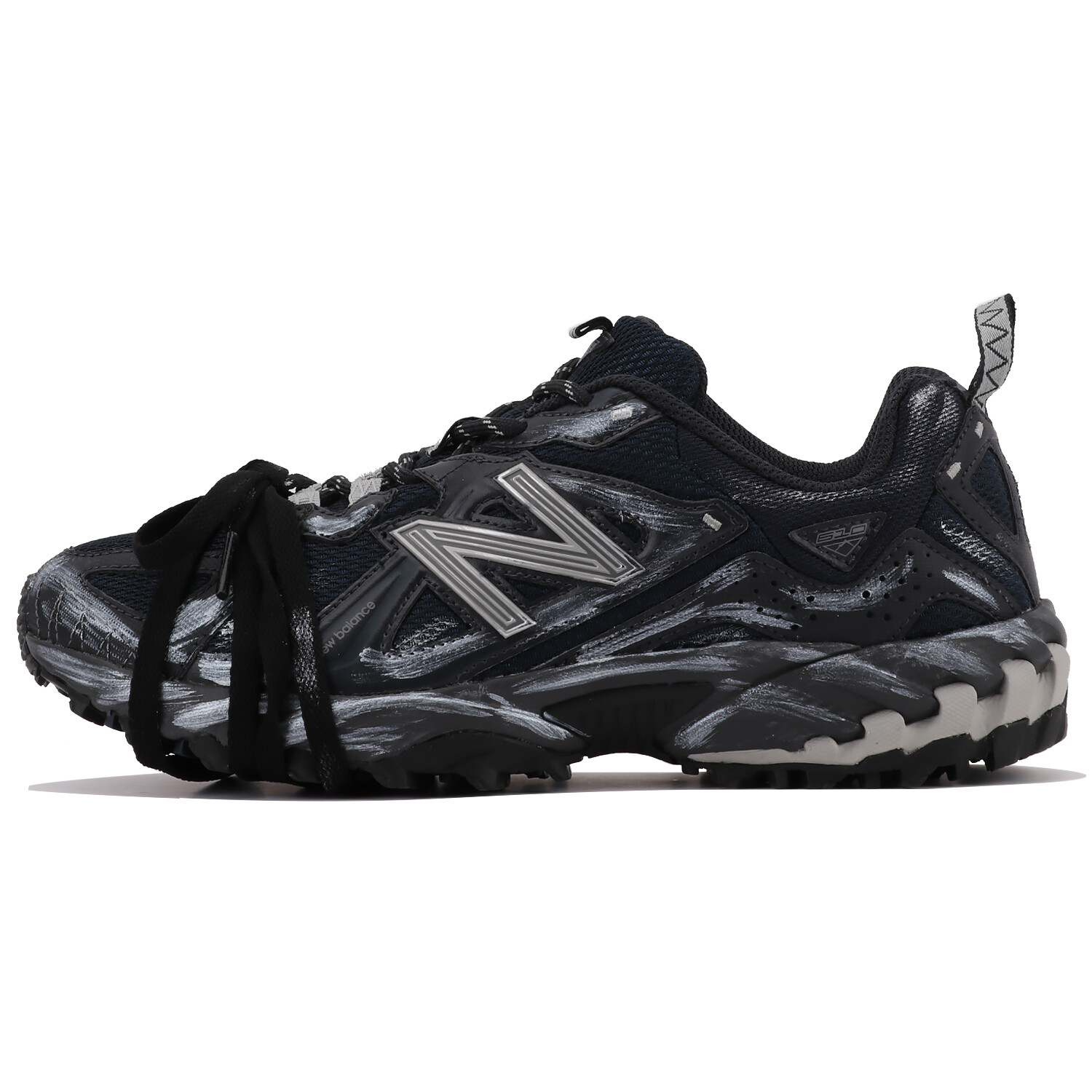 

610T Кроссовки для походов унисекс с низким верхом, черные/серебристые New Balance