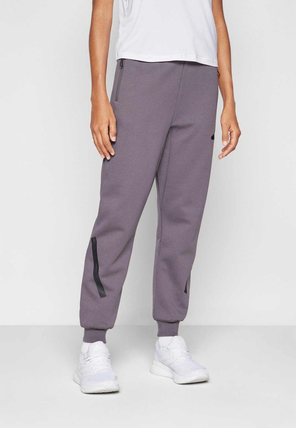 

Спортивные брюки Z.N.E. adidas Sportswear, темно-серый