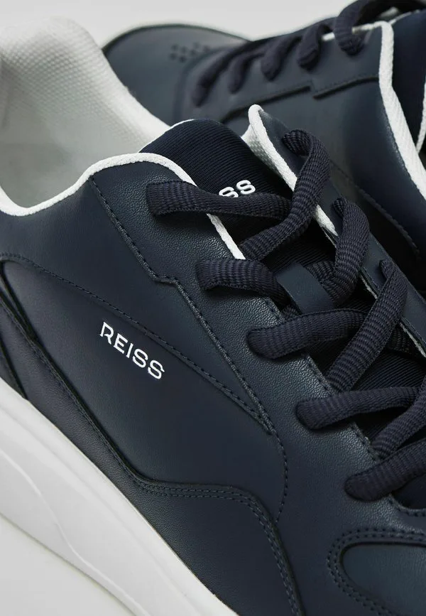Кроссовки с цельной литой подошвой и толстым протектором Reiss, Navy — фото 4