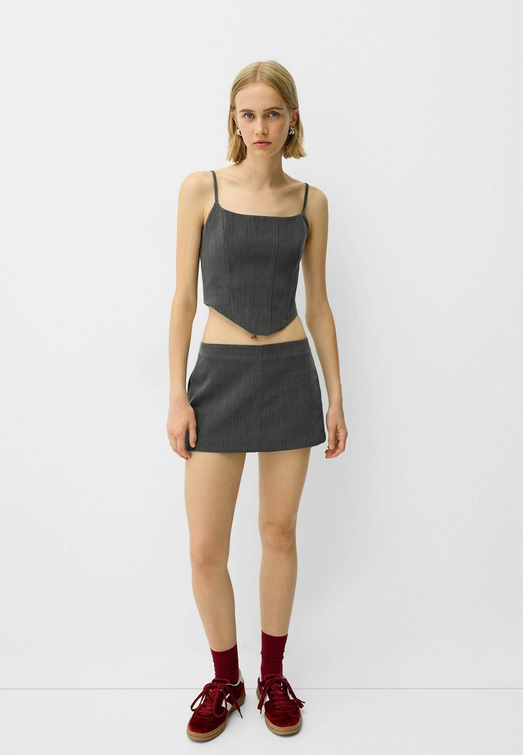 

Шорты MINI Bershka, пестрый серый