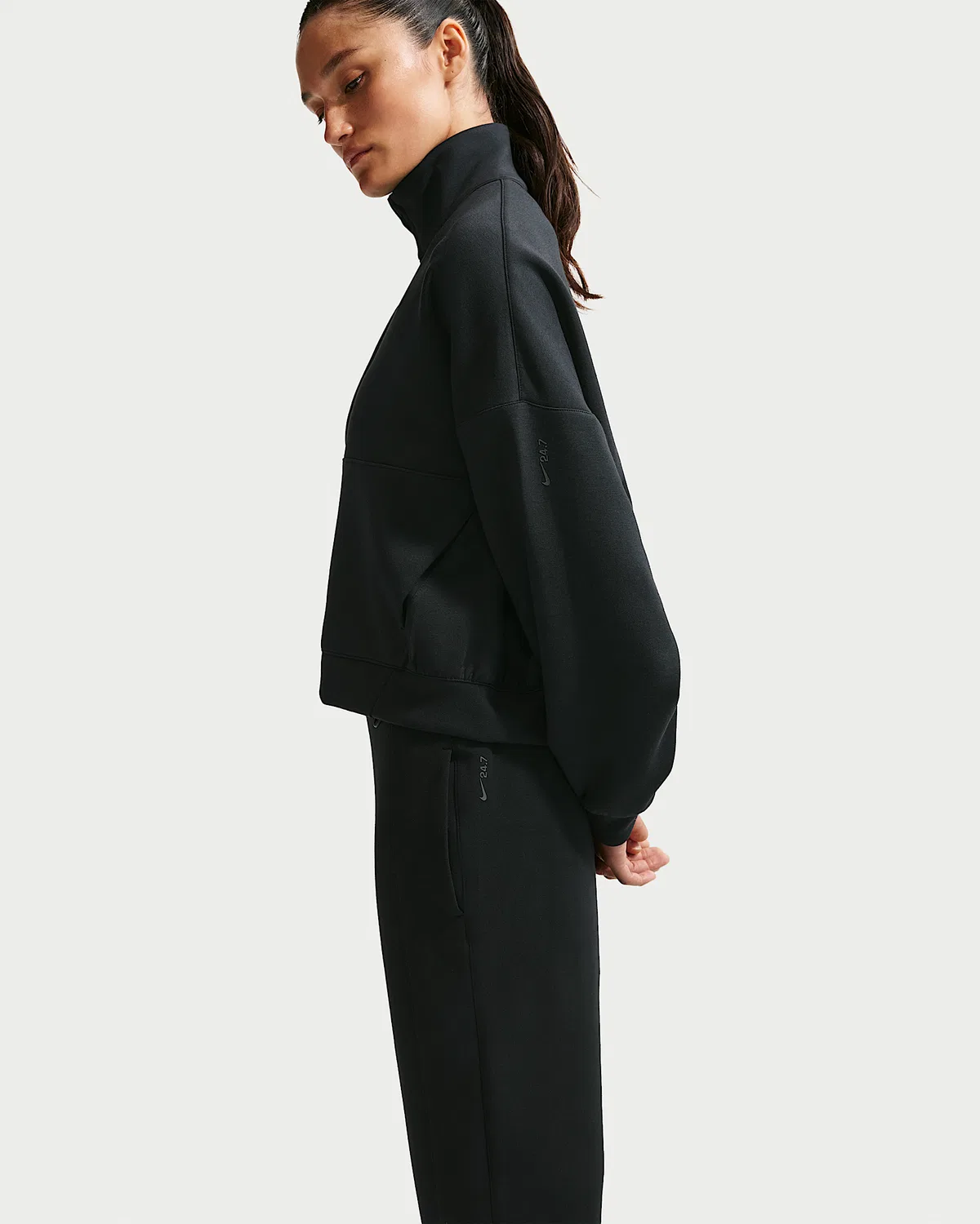 Женские джоггеры Nike 24.7 ImpossiblySoft Dri-FIT со средней посадкой, Black/Black/Dark Smoke Grey — фото 4