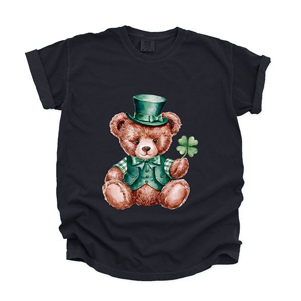 

St Patrick's Bear Clover - женская футболка с принтом, окрашенная в стиле garment dyed Simply Sage Market, Black, Черный, St Patrick's Bear Clover - женская футболка с принтом, окрашенная в стиле garment dyed Simply Sage Market, Black