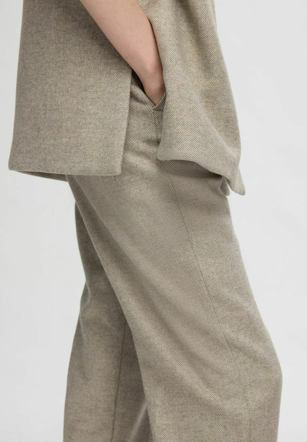 

Брюки Selected Femme, песочный