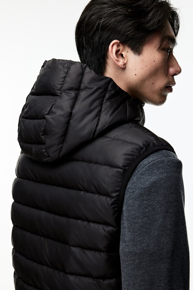

Легкий пуховик с подкладкой H&M, черный