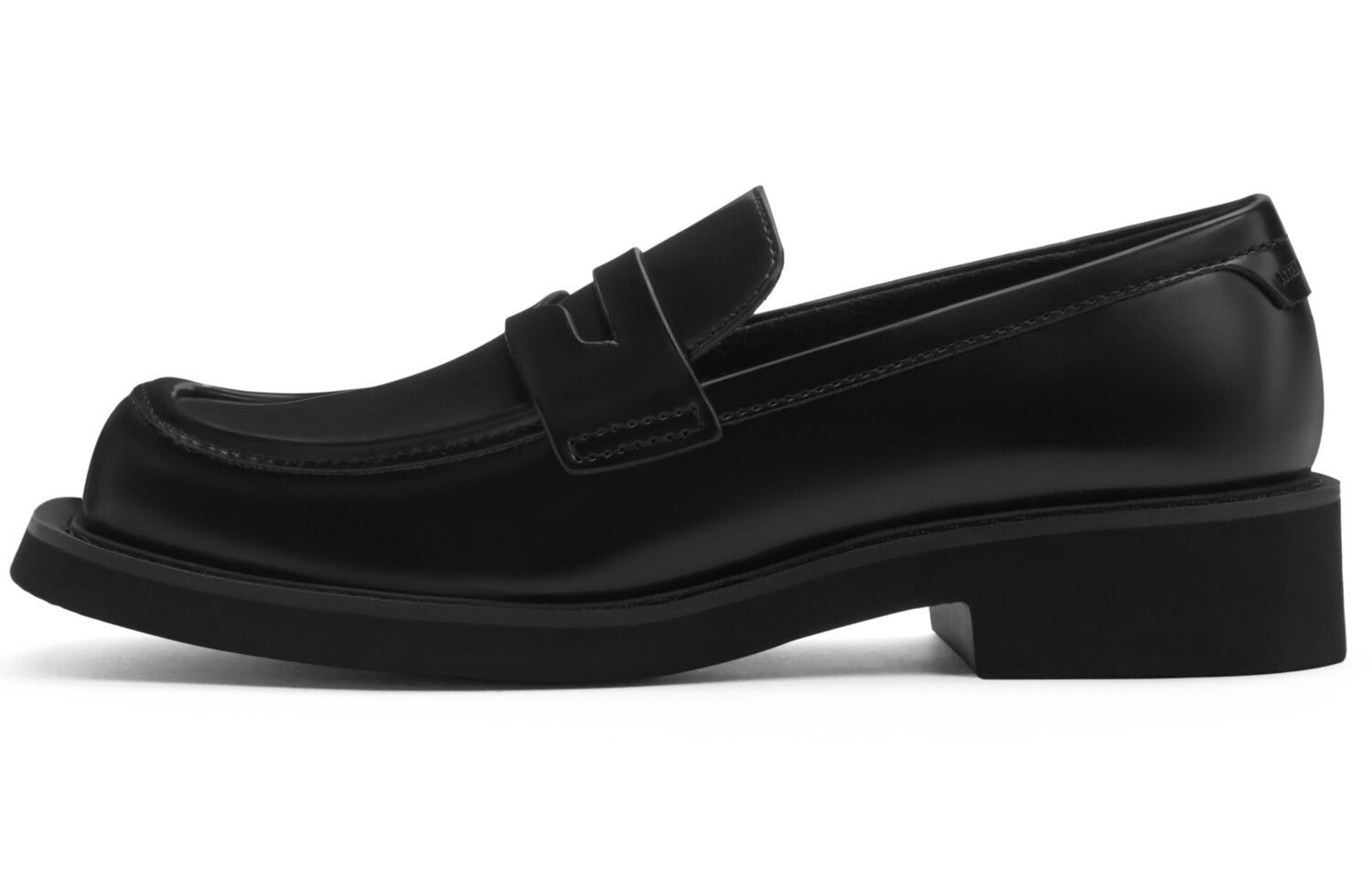 Лоферы женские с низким верхом Charles&Keith