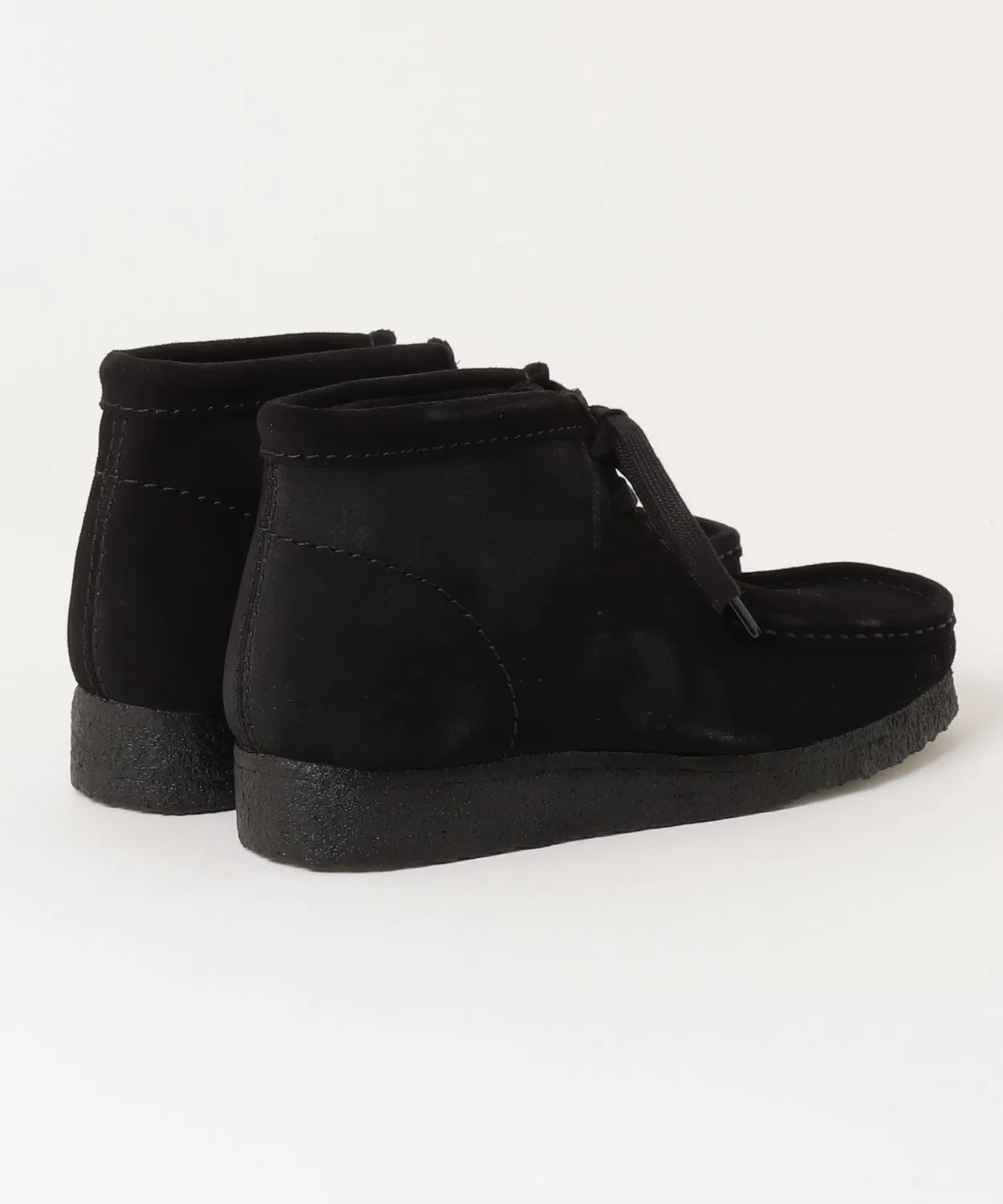 Ботинки Wallabee Boot бренда CLARKS из замши, чёрный — фото 2