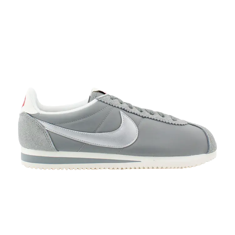 

Кроссовки Nike Classic Cortez Nylon Premium 'Medium Grey', серый