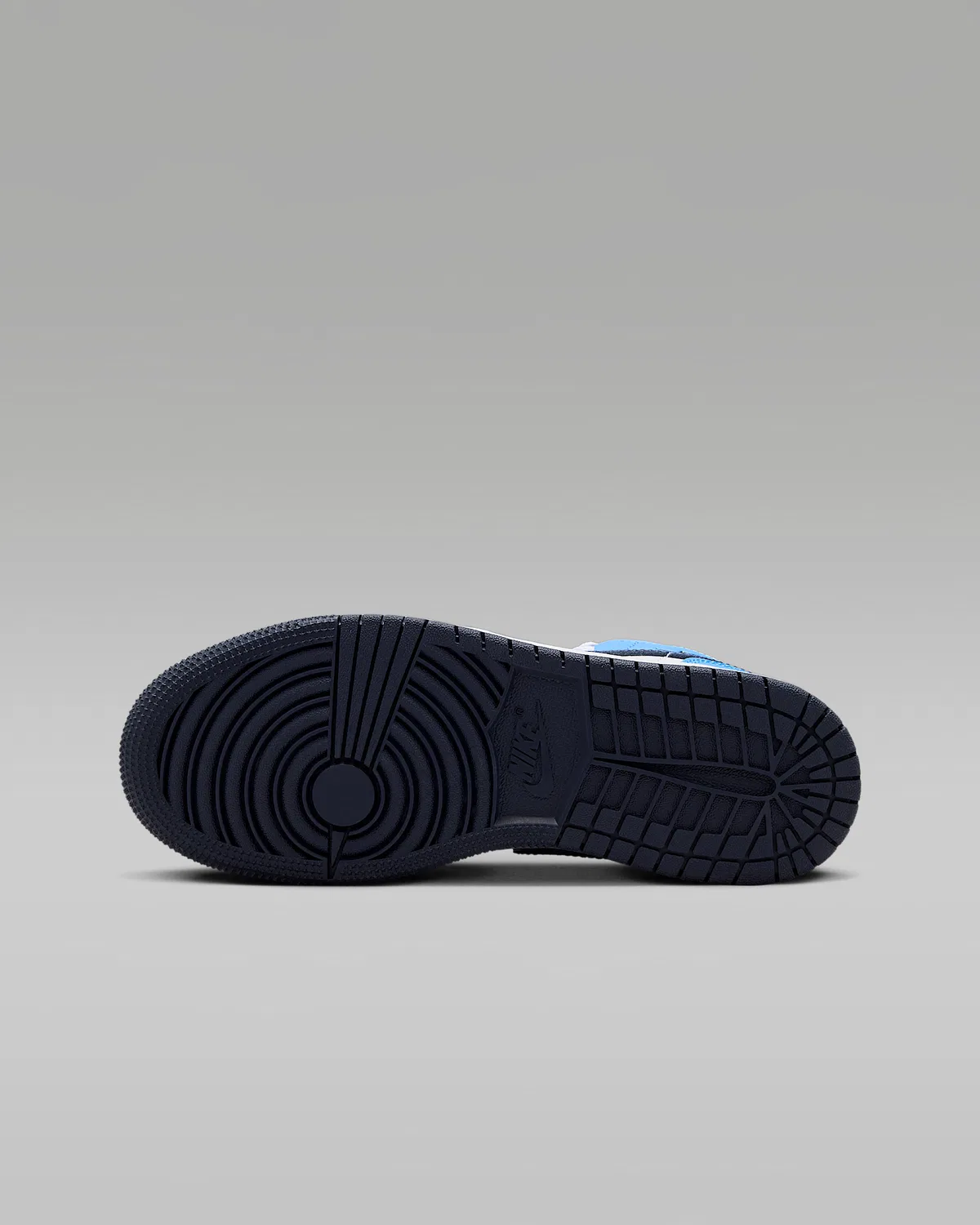 Кроссовки Air Jordan 1 Mid для детей старшего возраста, University Blue/White/Sail/Midnight Navy — фото 2