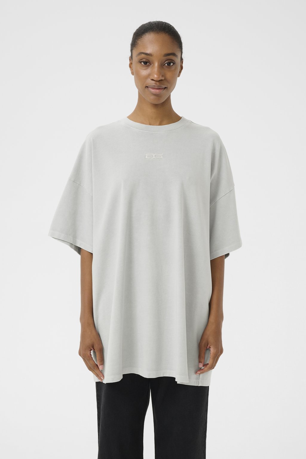 

Базовая футболка JIO OVERSIZE TEE Gestuz, серый