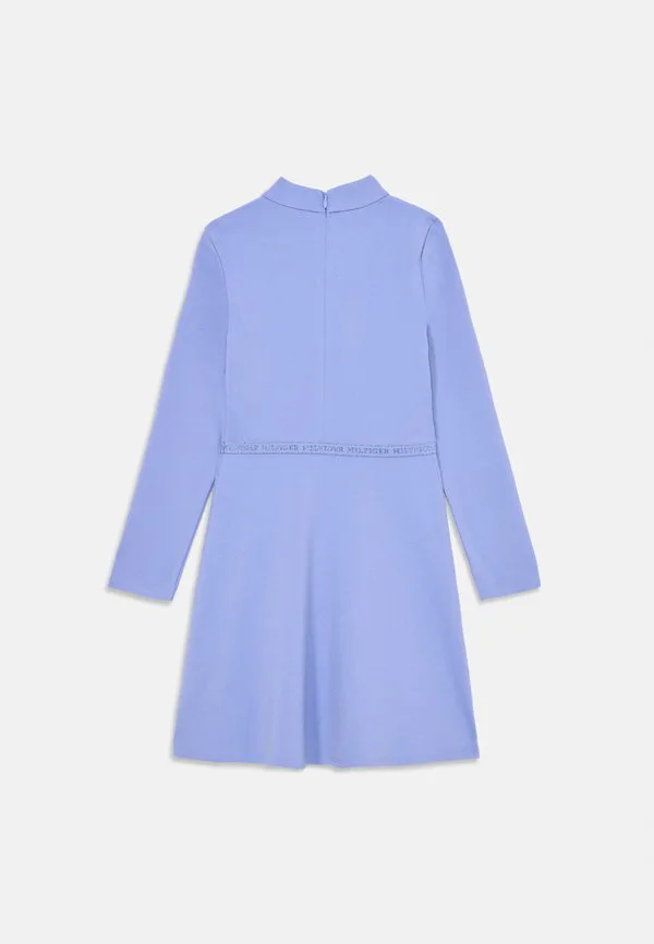 Незаменимое платье-футболка для скейтбордисток Tommy Hilfiger, Vintage Iris — фото 2